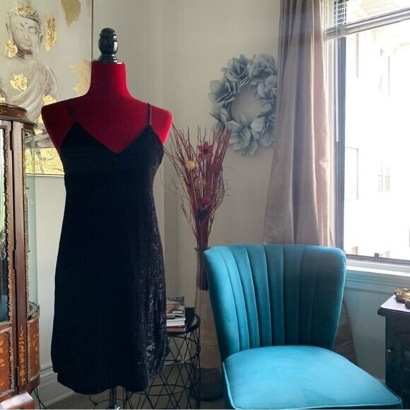 ALICE & OLIVIA BLACK VELVET MINI DRESS - Picture 2 of 8